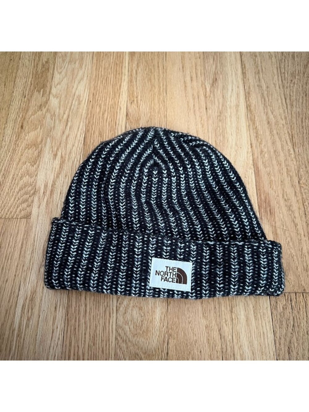 The North Face Black and White Sherpa Lined Winter Hat Beanie Women's One Size